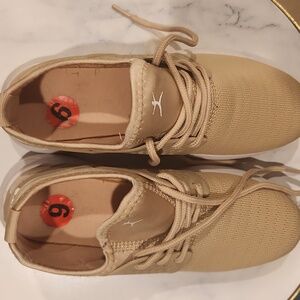 Danskin Tennis Sneakers Shoes Size 6